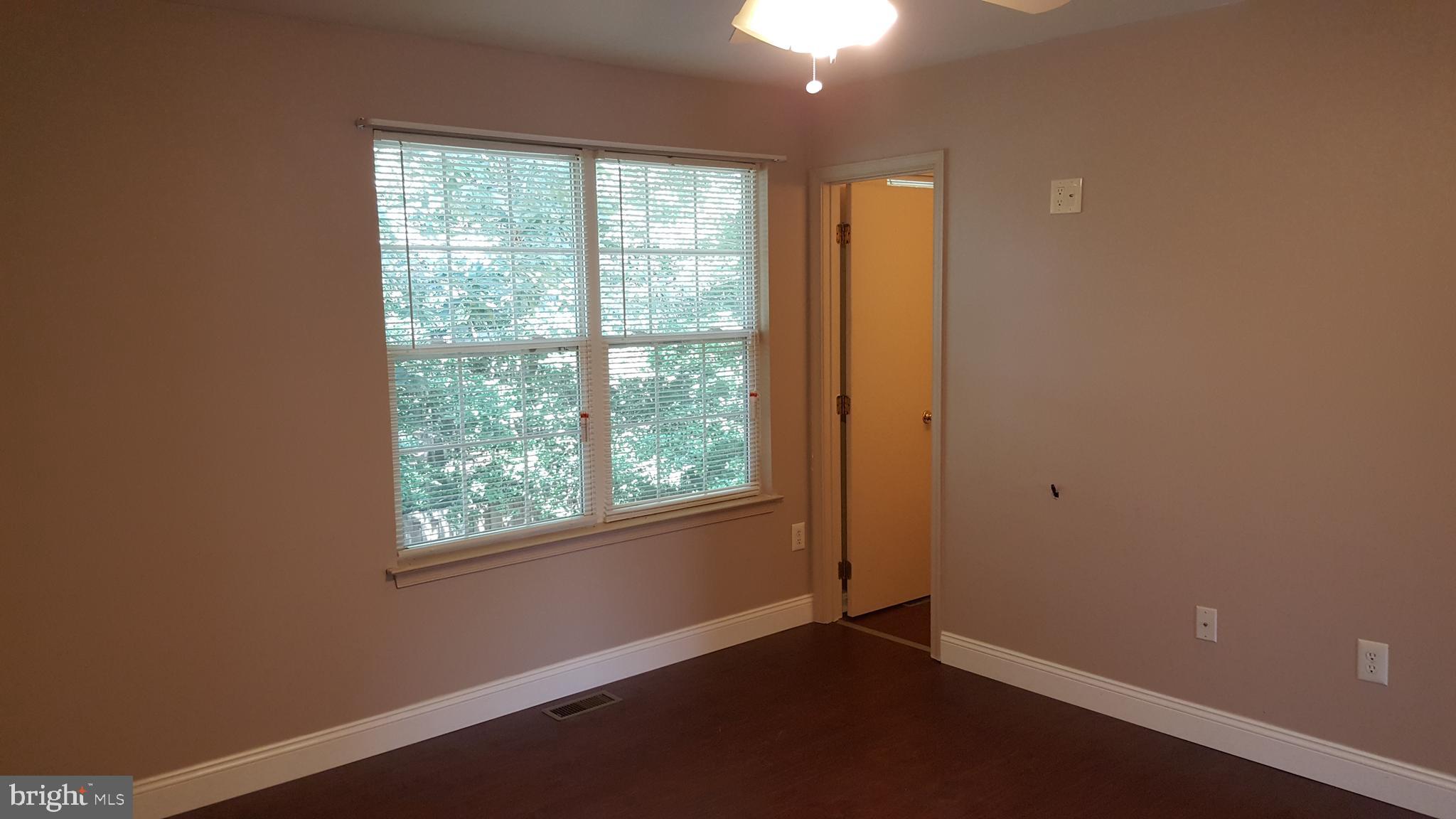 PASADENA PINES - Residential Lease