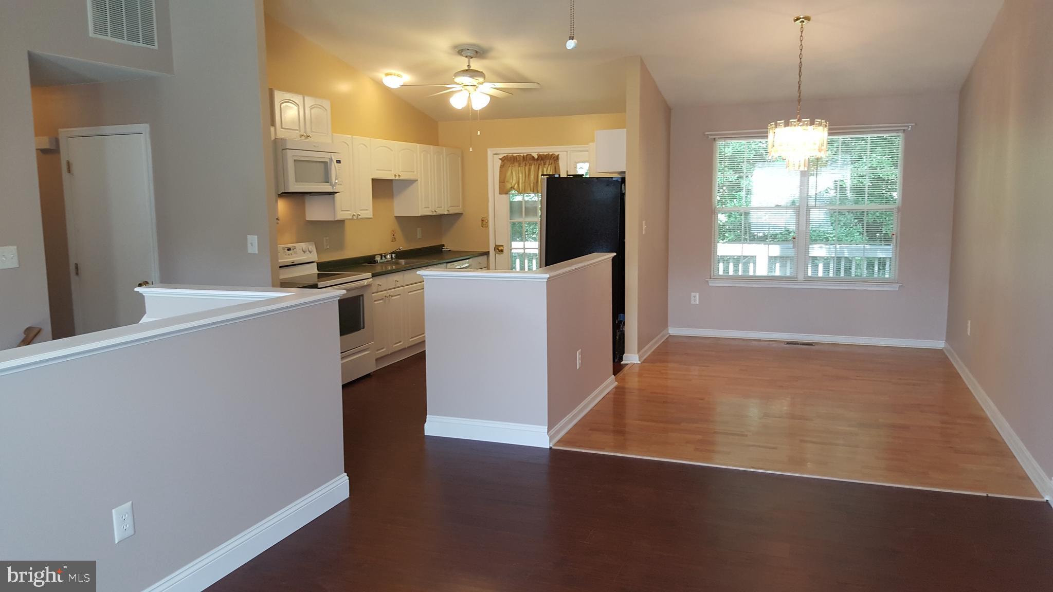 PASADENA PINES - Residential Lease