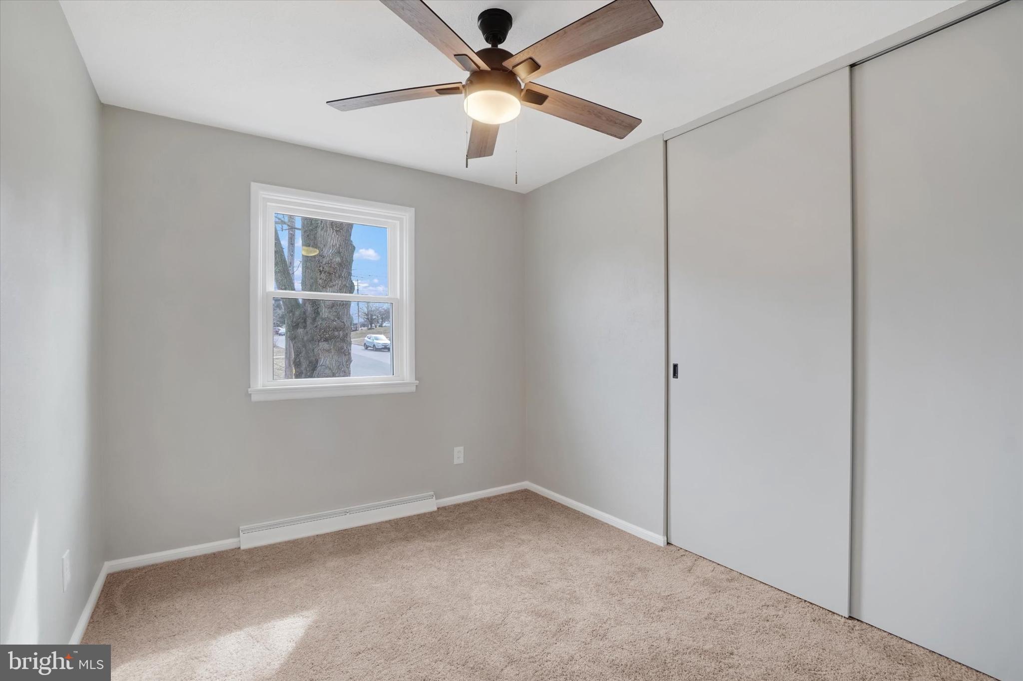 CRESTLYN - Residential