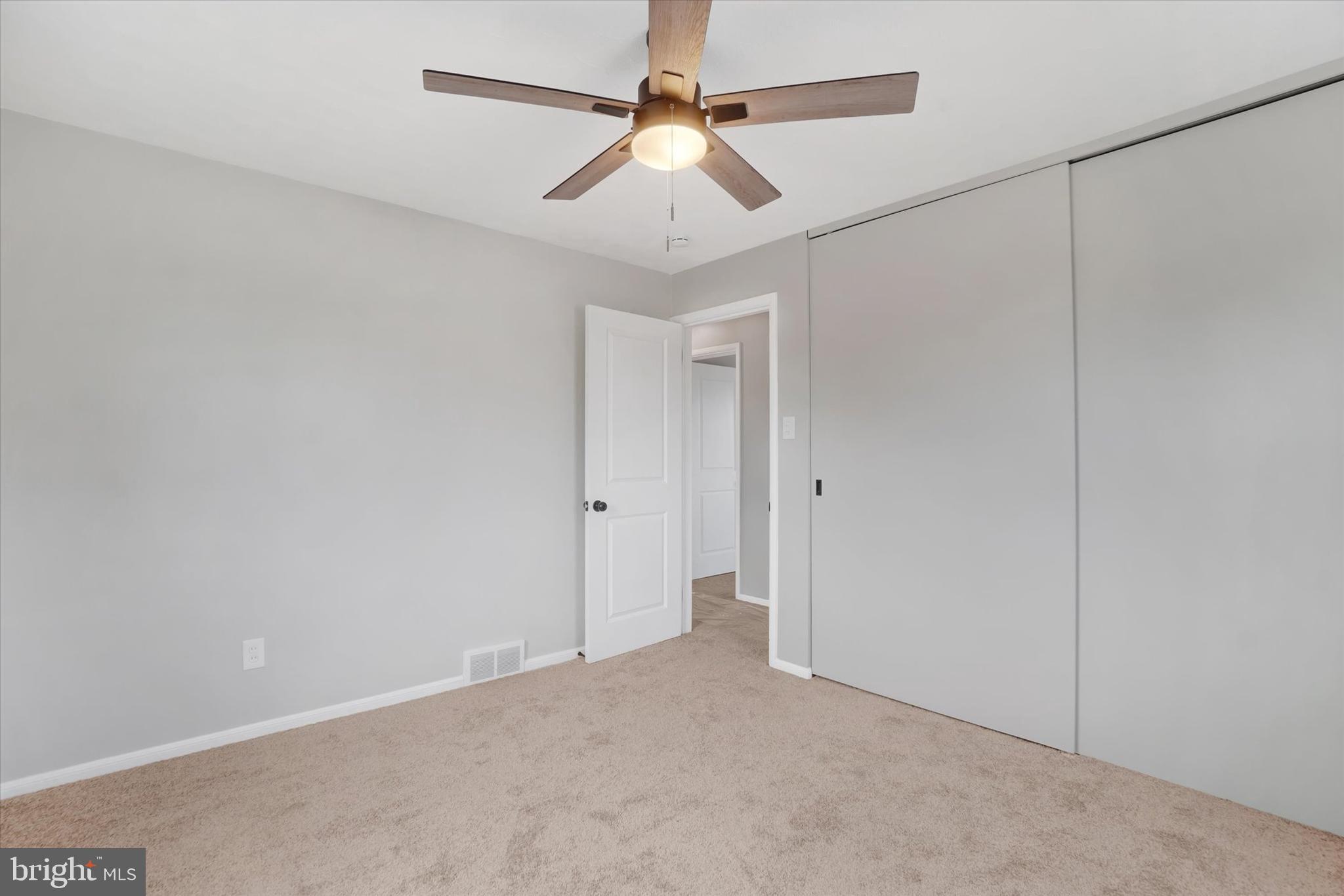 CRESTLYN - Residential