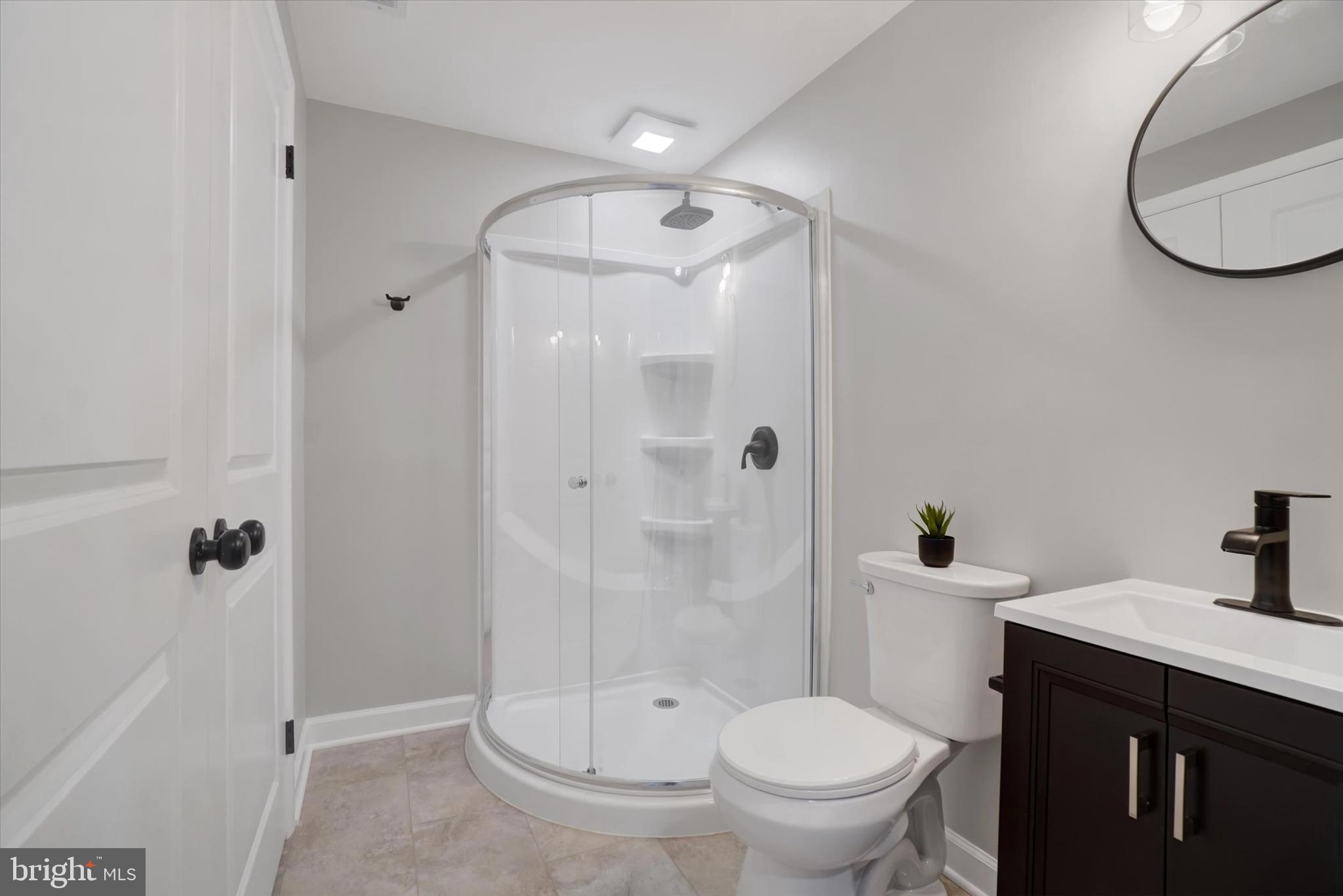 CRESTLYN - Residential