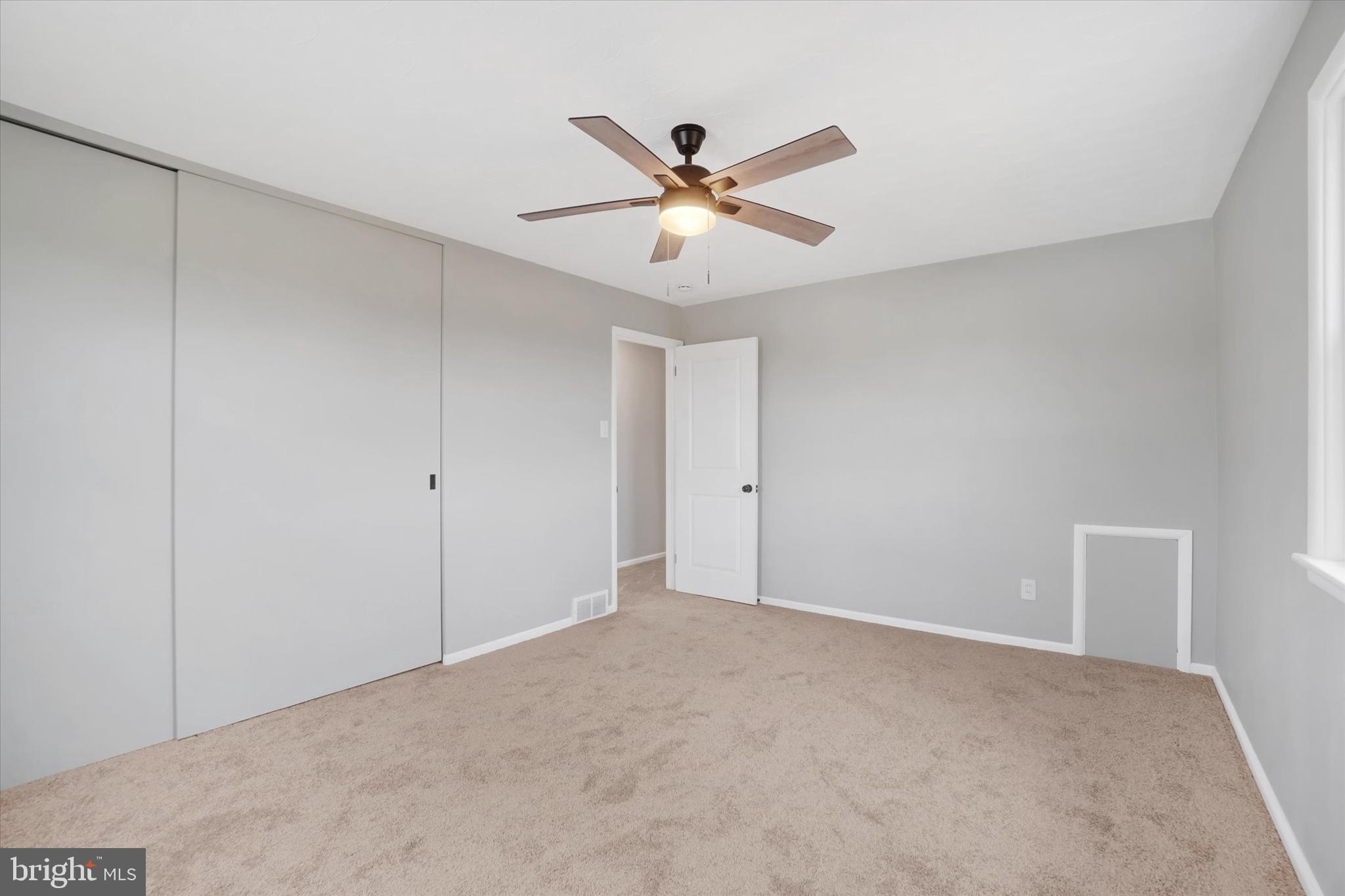 CRESTLYN - Residential