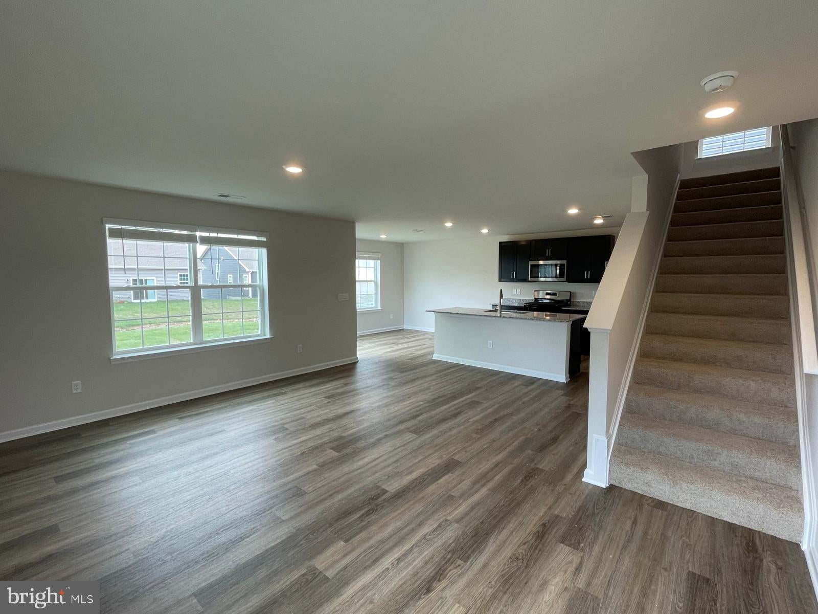 182 HAMSTEAD