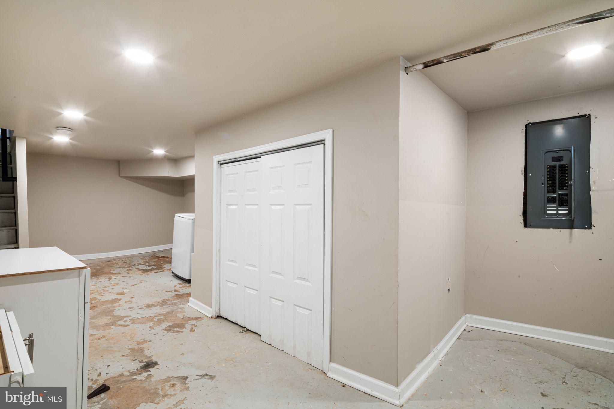 SHARSWOOD - Residential