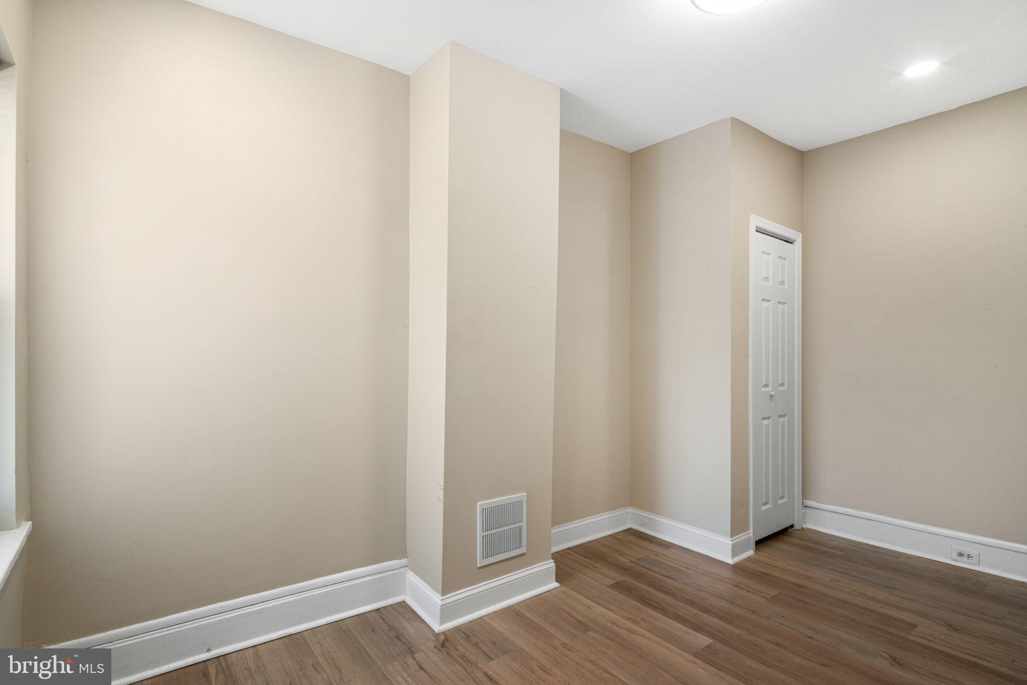 SHARSWOOD - Residential