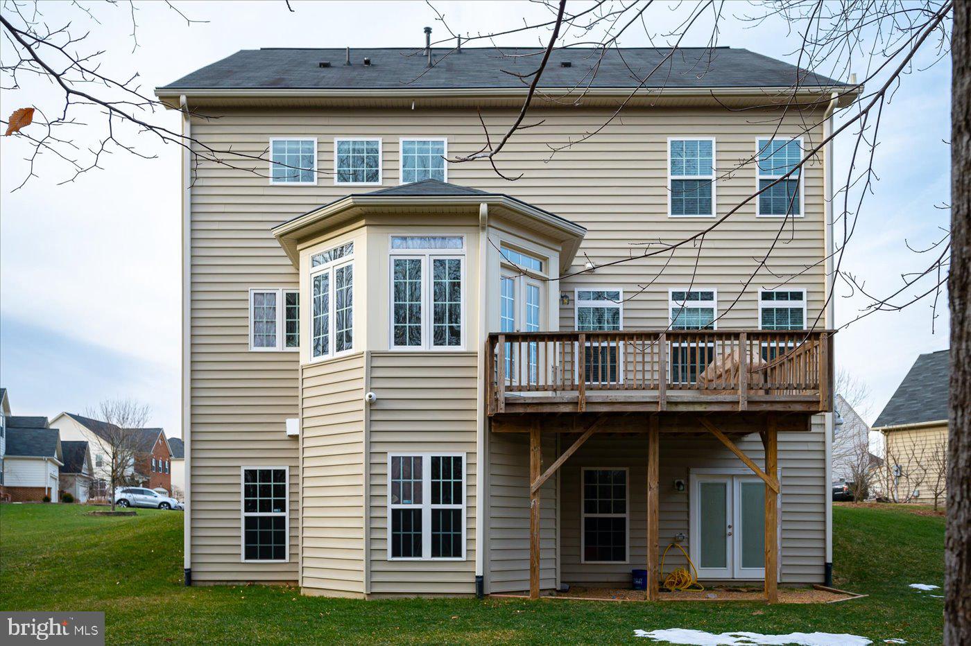 STAFFORD LAKES VILLAGE - Residential Lease