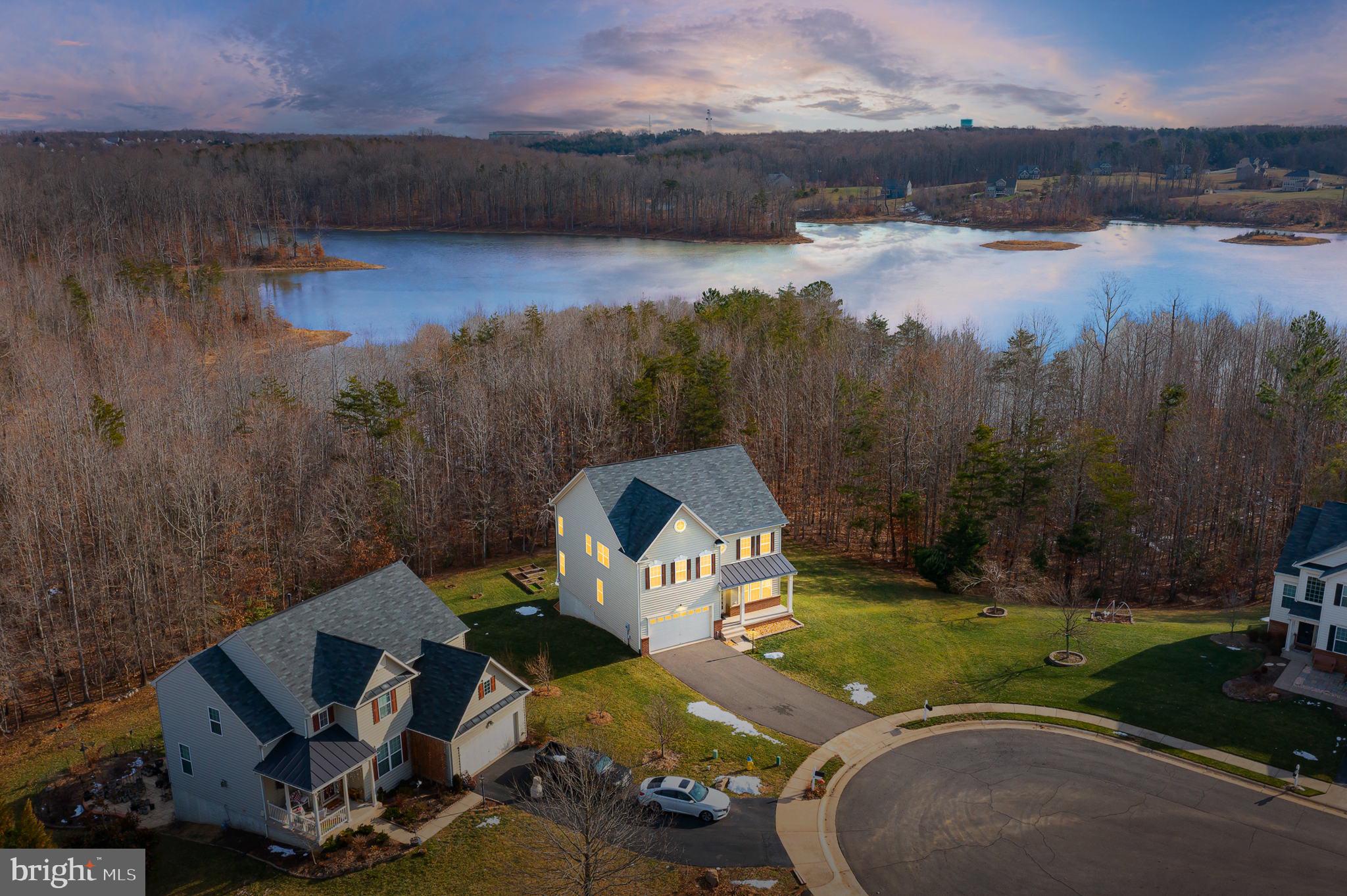 STAFFORD LAKES VILLAGE - Residential Lease