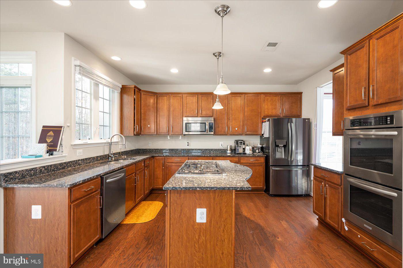 STAFFORD LAKES VILLAGE - Residential Lease