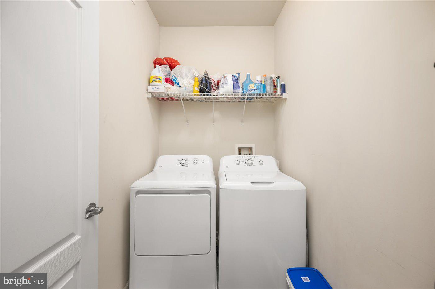 STAFFORD LAKES VILLAGE - Residential Lease