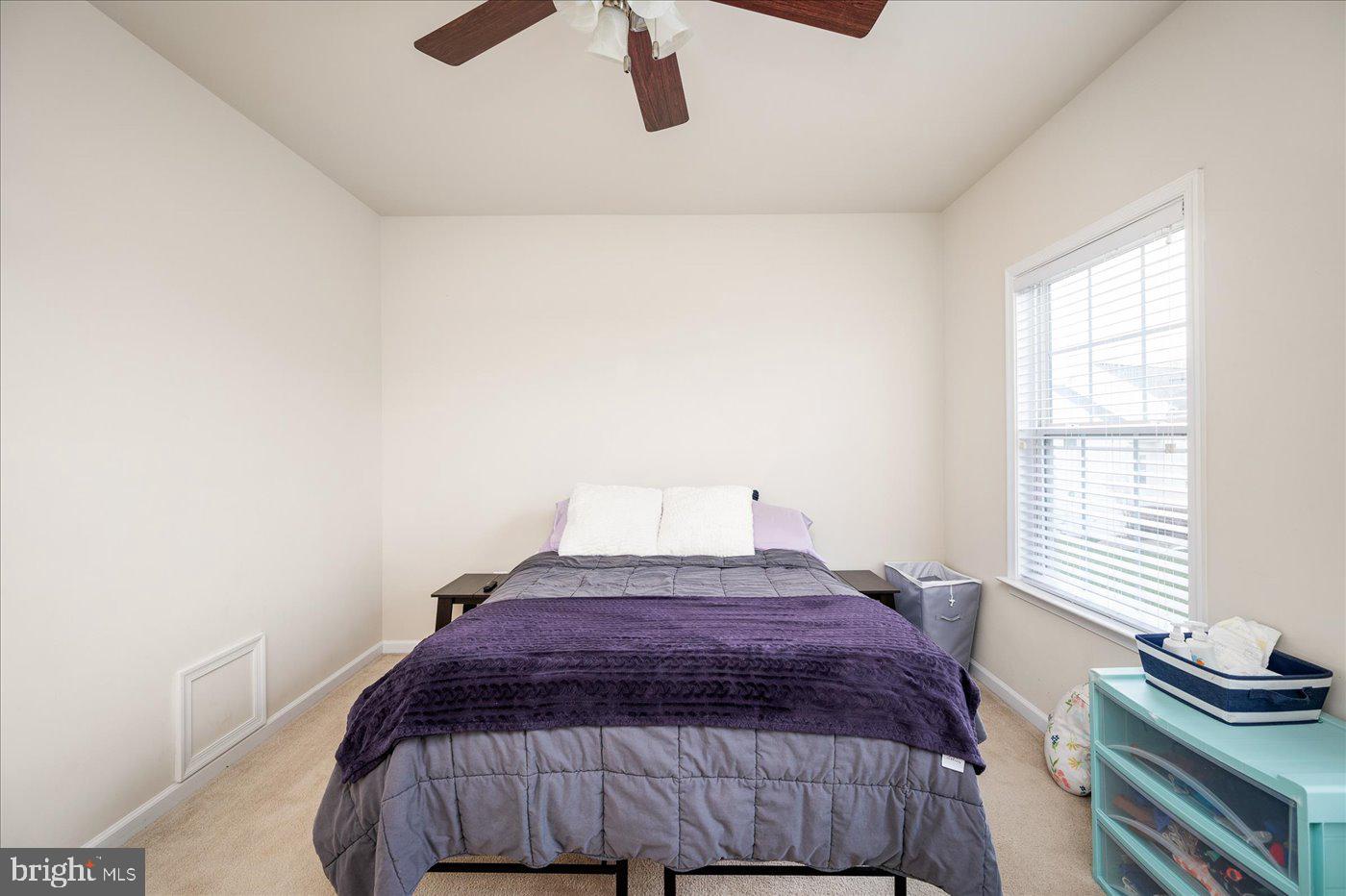 STAFFORD LAKES VILLAGE - Residential Lease