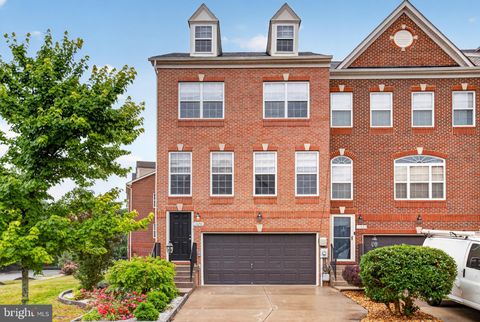 Townhouse For Sale - 11690 Outlaw Gap Place<br/> WALDORF, MD 20602