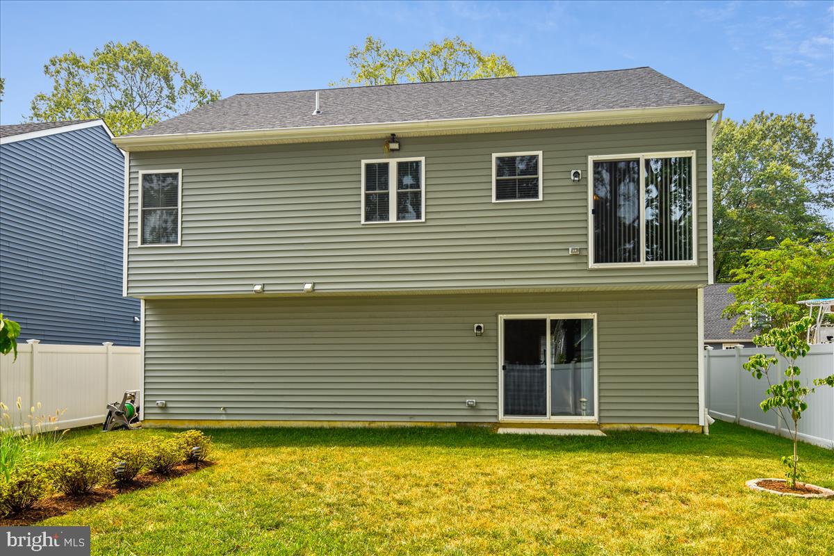 AVALON SHORES - Residential