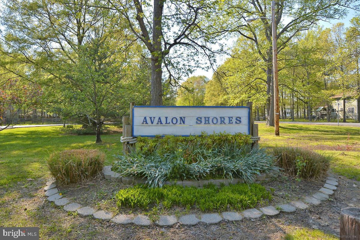 AVALON SHORES - Residential