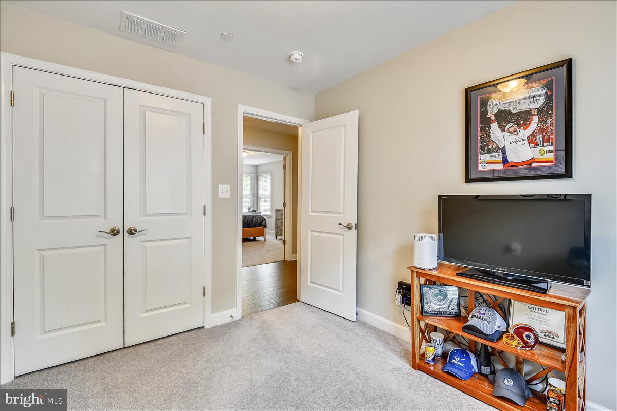 AVALON SHORES - Residential