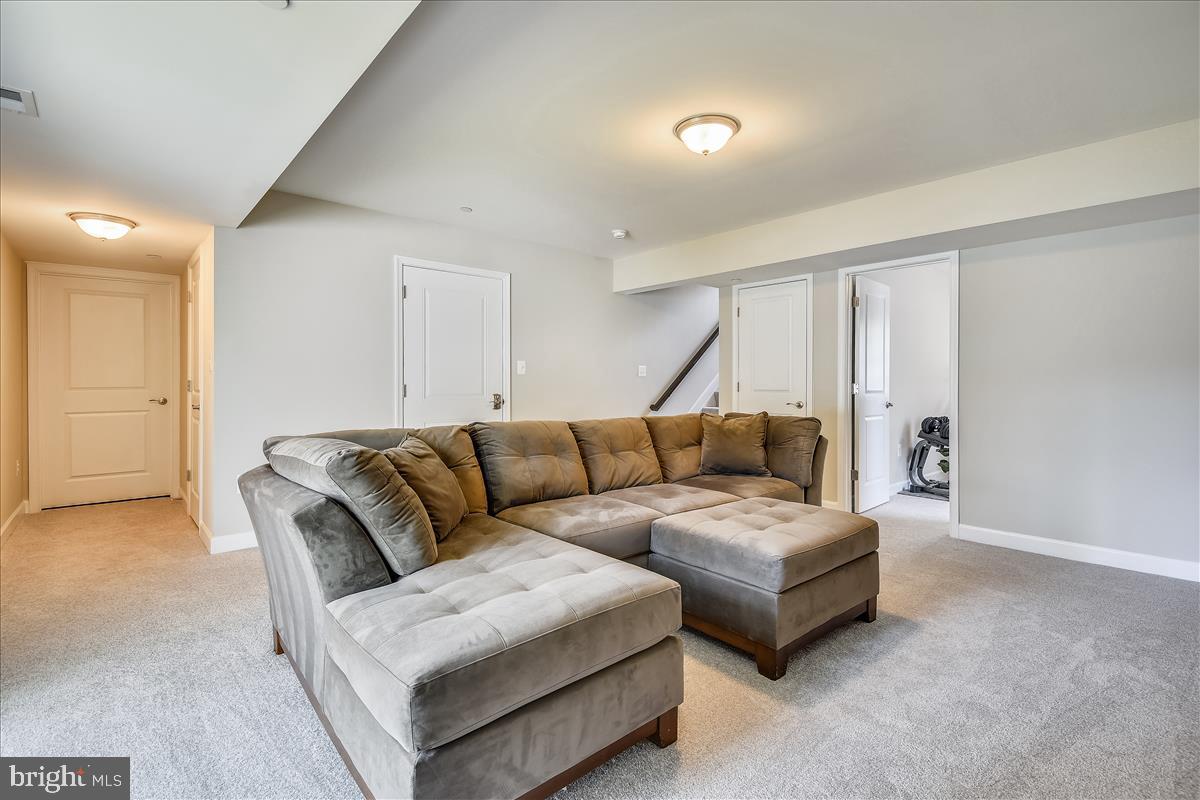 AVALON SHORES - Residential