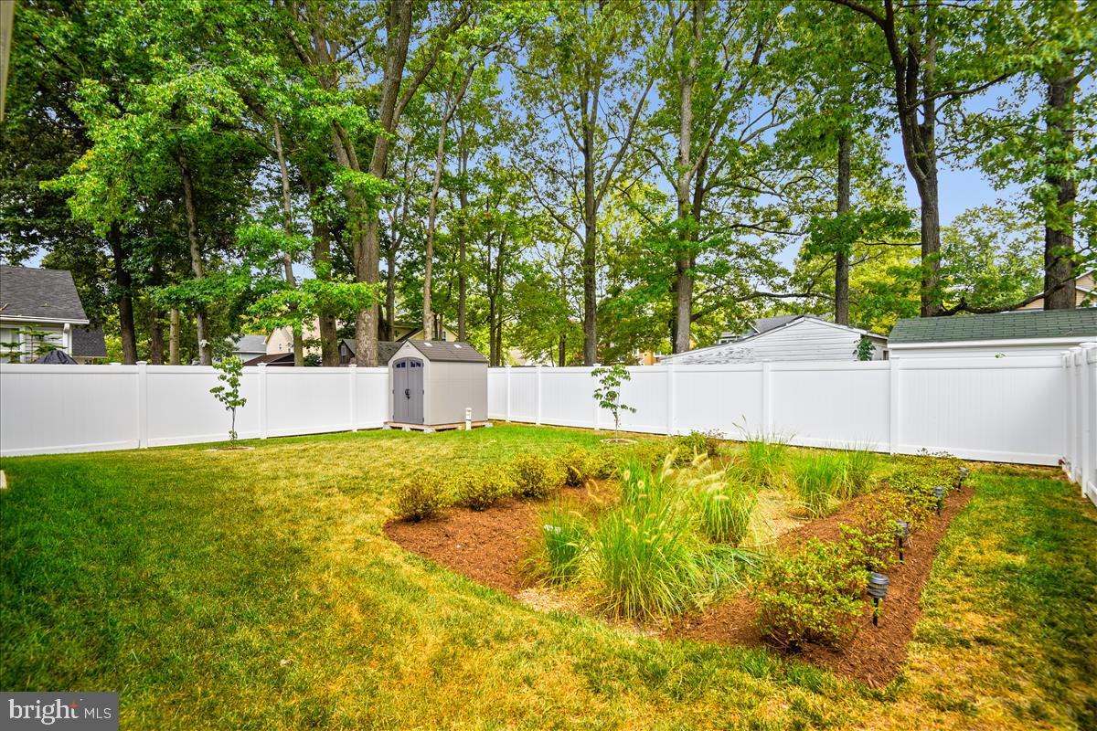 AVALON SHORES - Residential