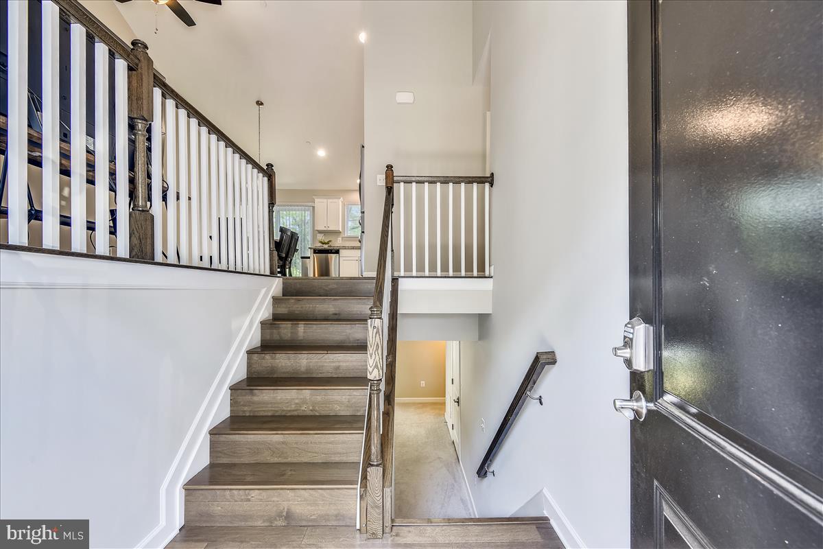 AVALON SHORES - Residential