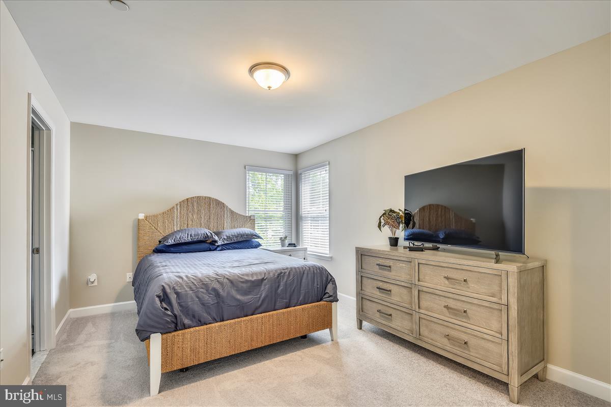 AVALON SHORES - Residential