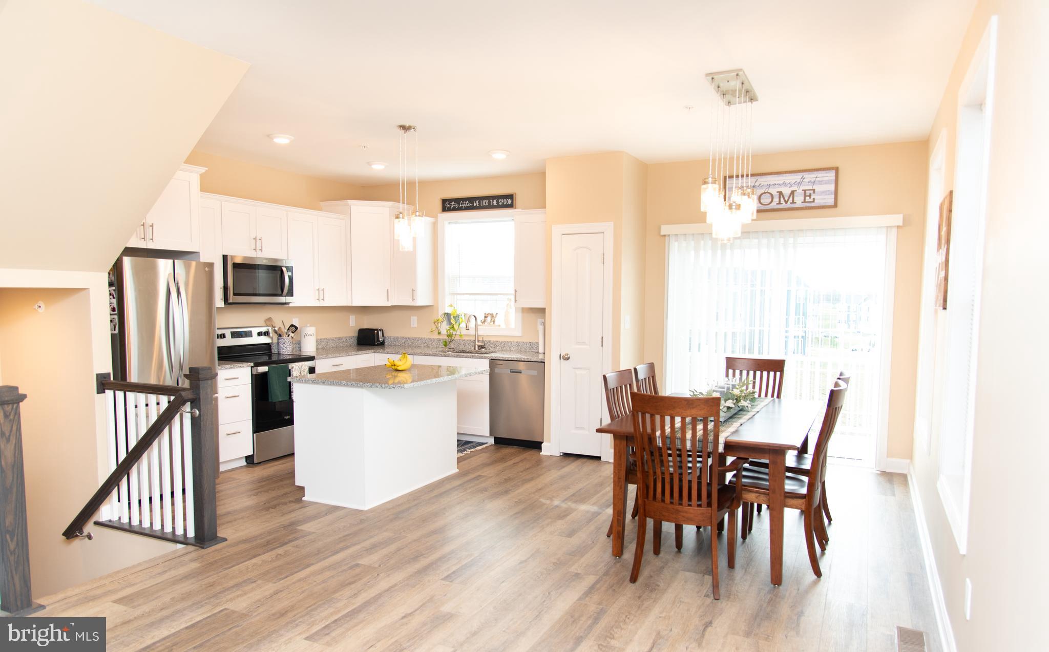 HUDSON RIDGE - Residential