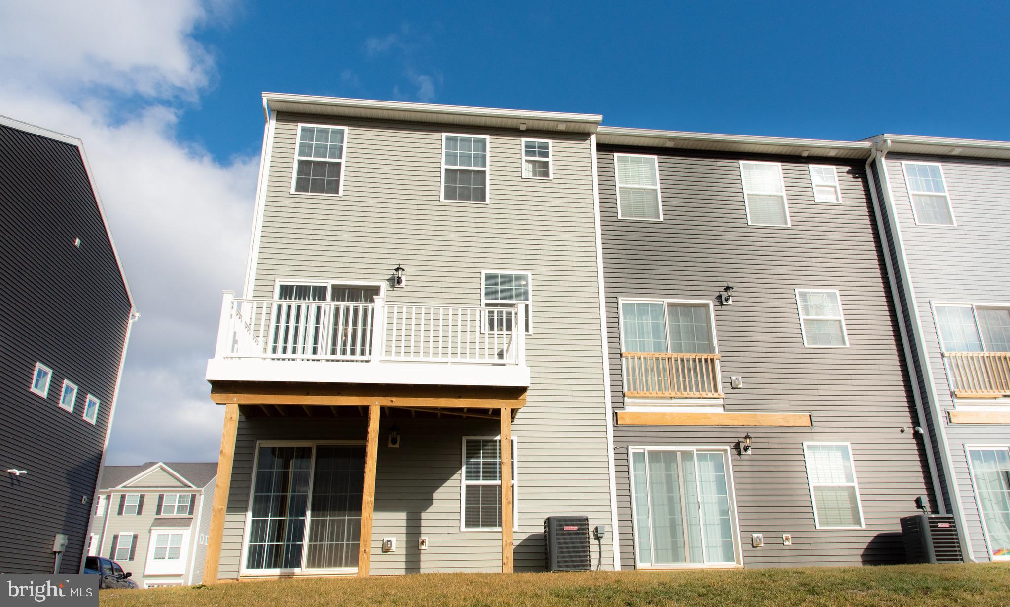 HUDSON RIDGE - Residential