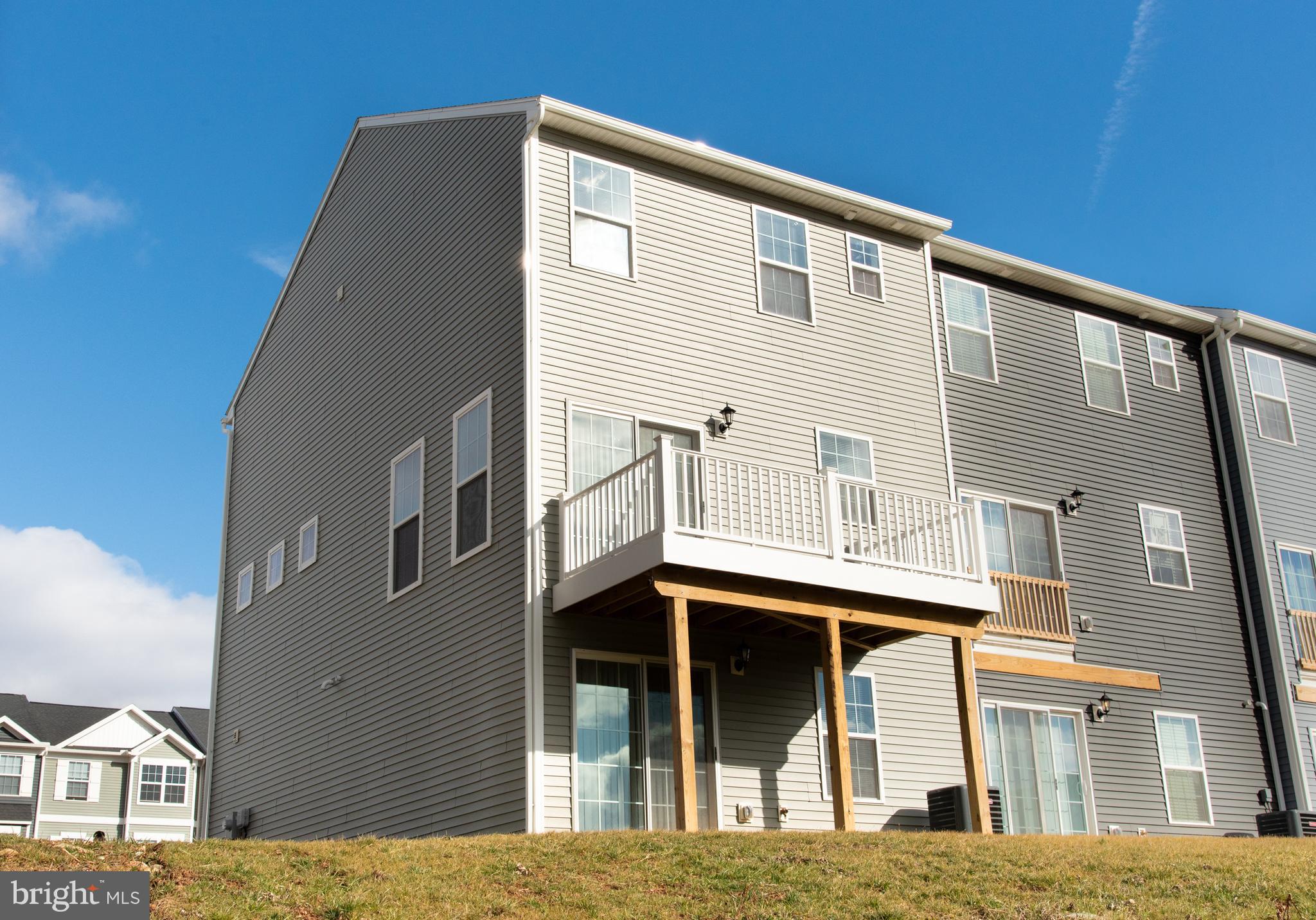 HUDSON RIDGE - Residential