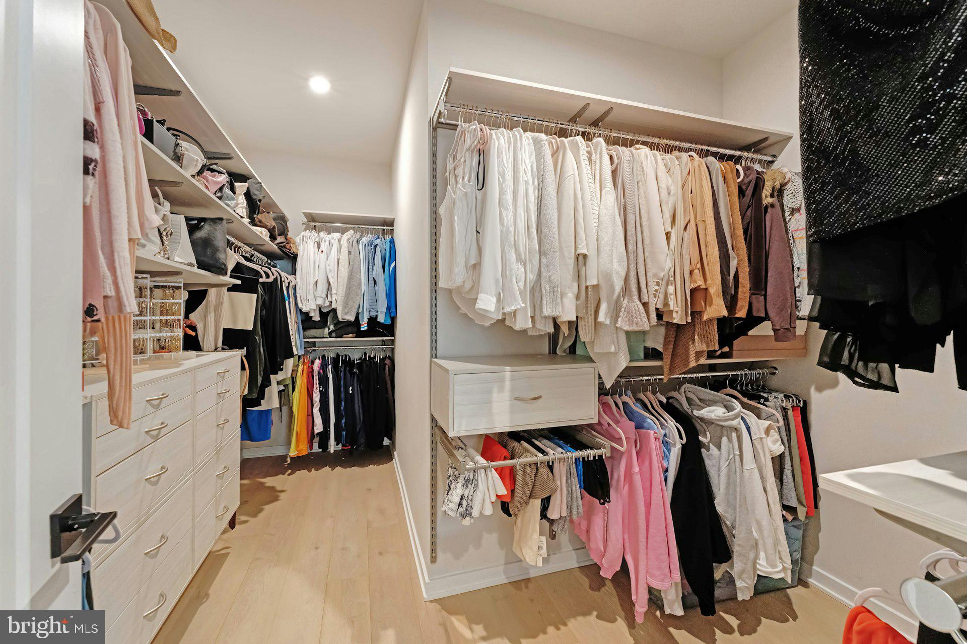 REGENCY AT BELMONT - Residential