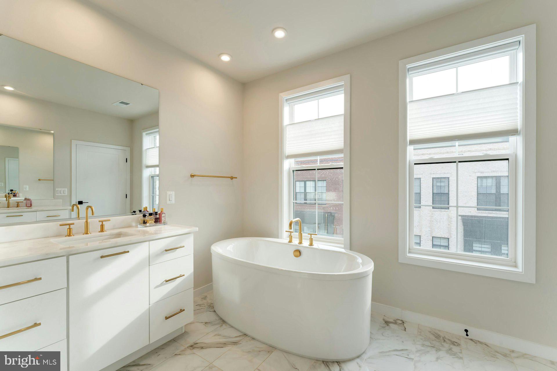 REGENCY AT BELMONT - Residential