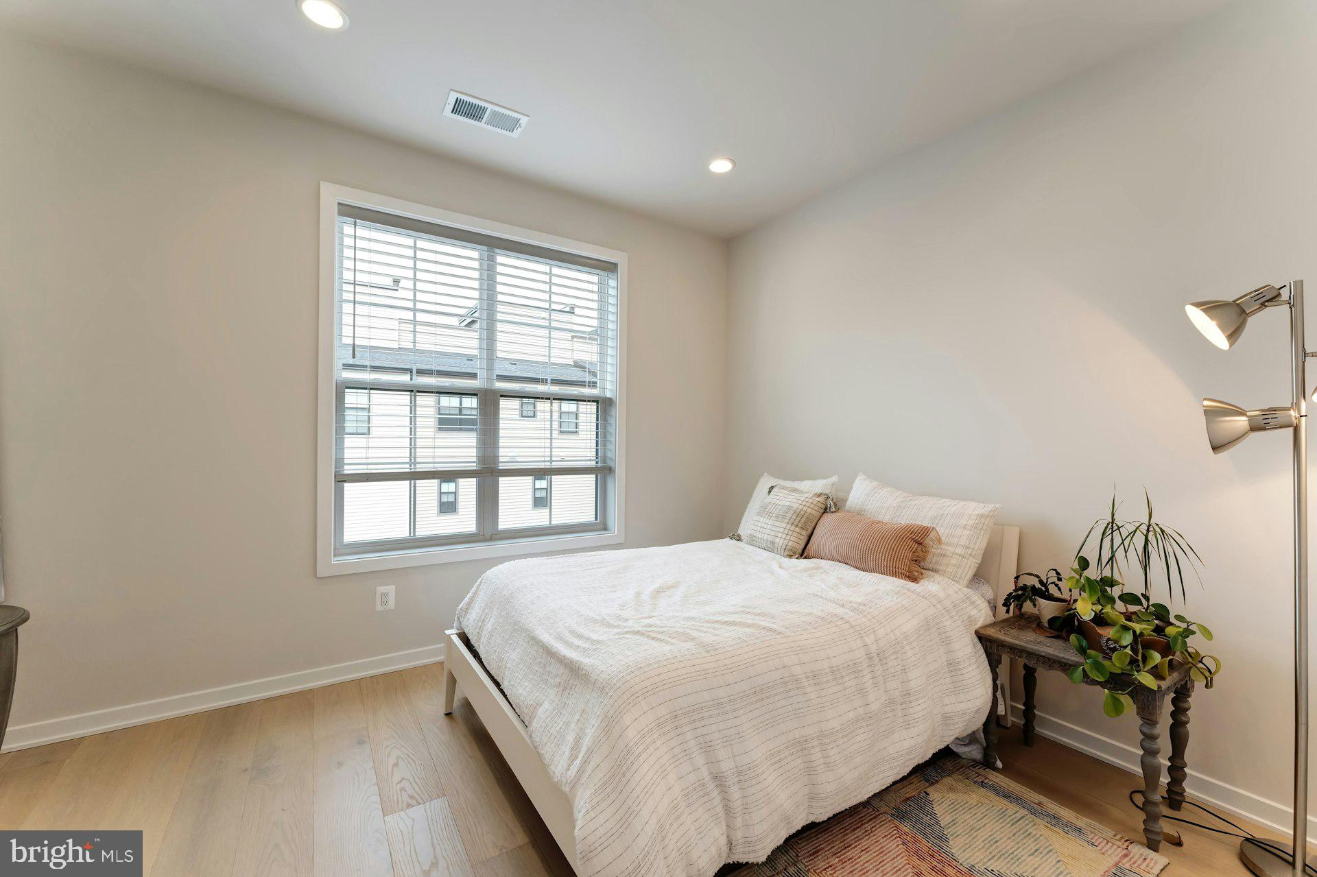 REGENCY AT BELMONT - Residential