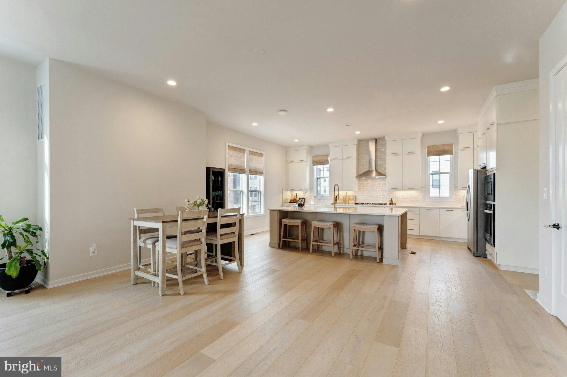 REGENCY AT BELMONT - Residential