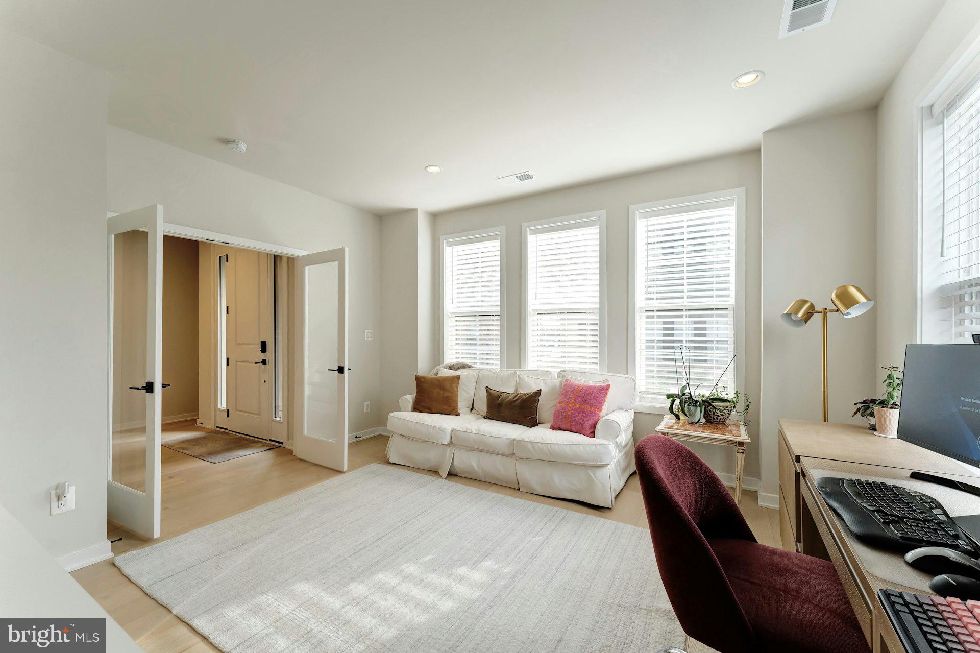 REGENCY AT BELMONT - Residential