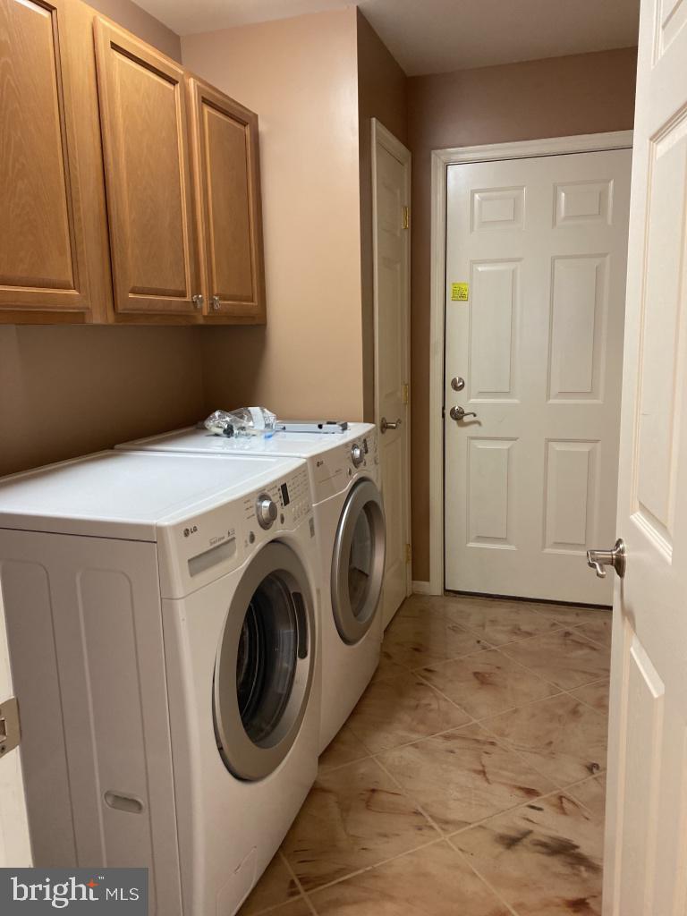 LAKE OF THE WOODS - Residential Lease