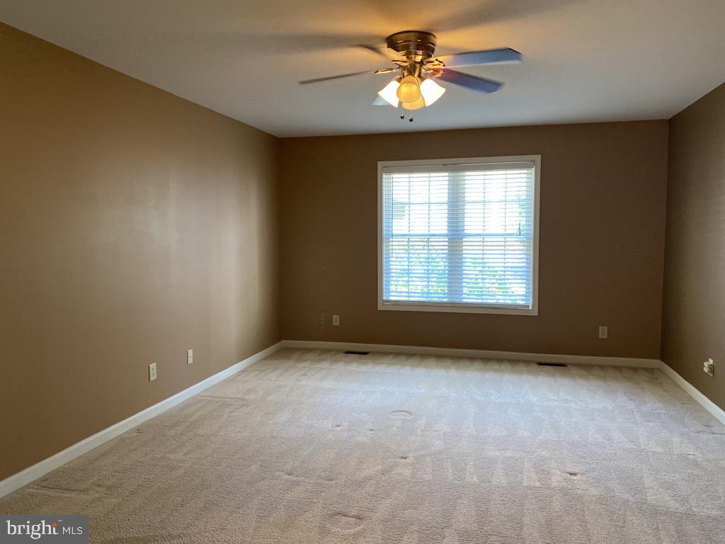 LAKE OF THE WOODS - Residential Lease