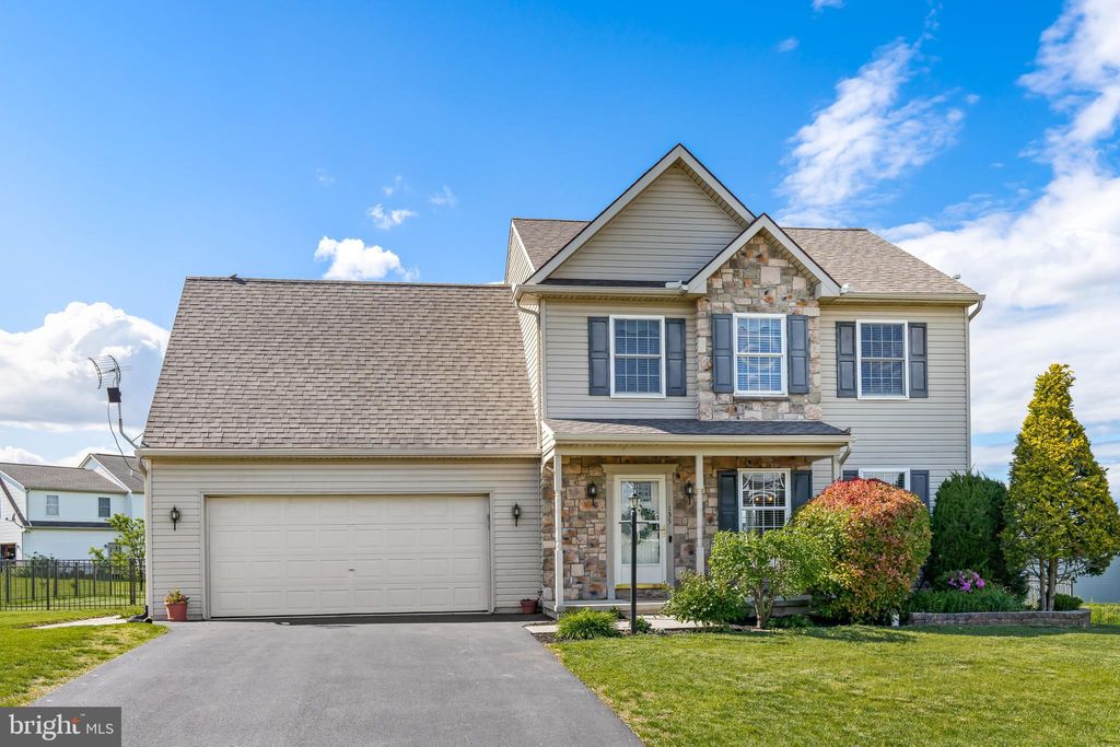 Photo of 135 EQUINE DR, MARIETTA, PA 17547 (MLS # PALA2034508)