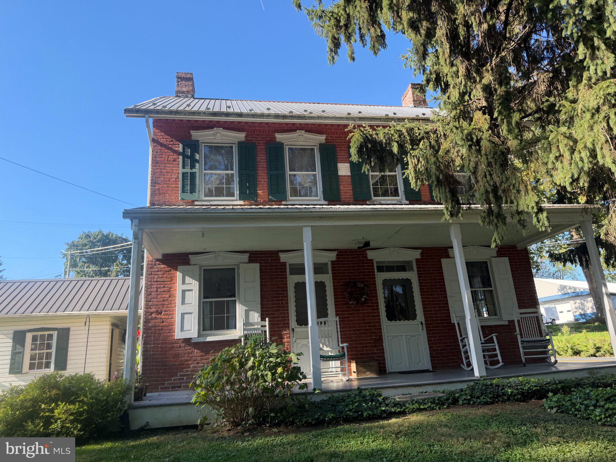 314 E MEADOW VALLEY ROAD