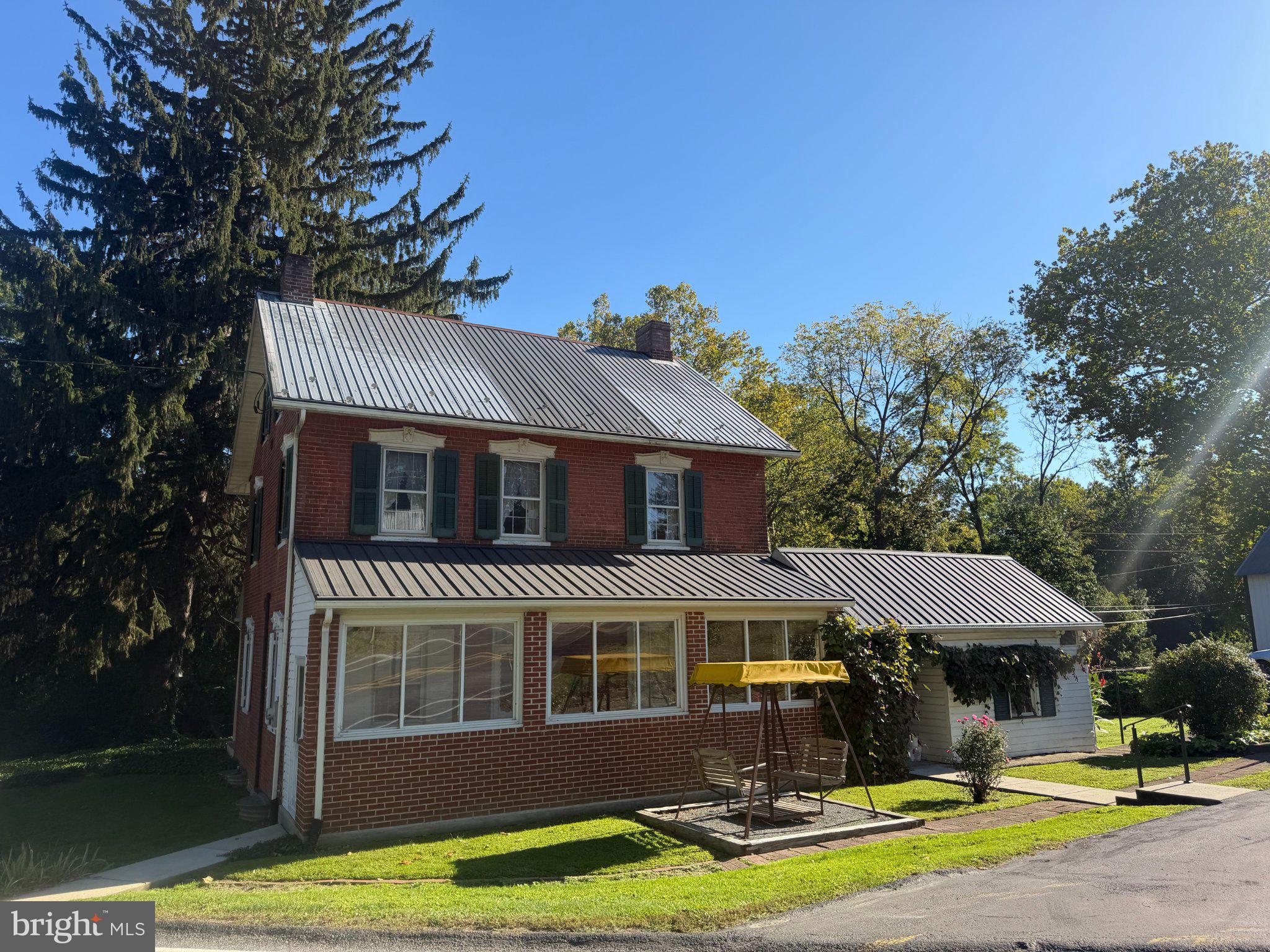 314 E MEADOW VALLEY ROAD