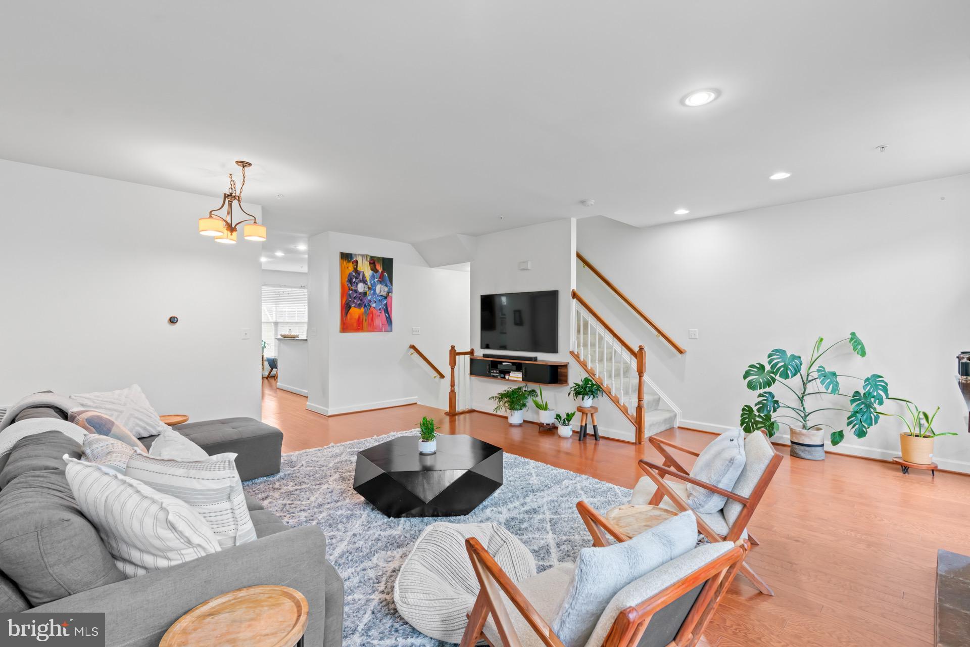 SUMMERFIELD AT MORGAN ST - Residential Lease