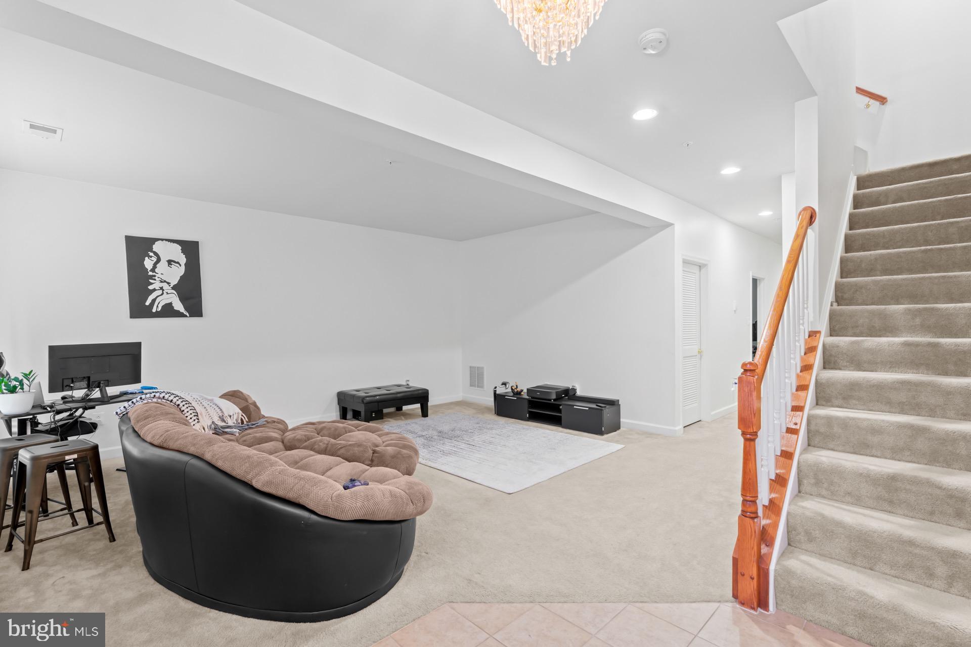 SUMMERFIELD AT MORGAN ST - Residential Lease