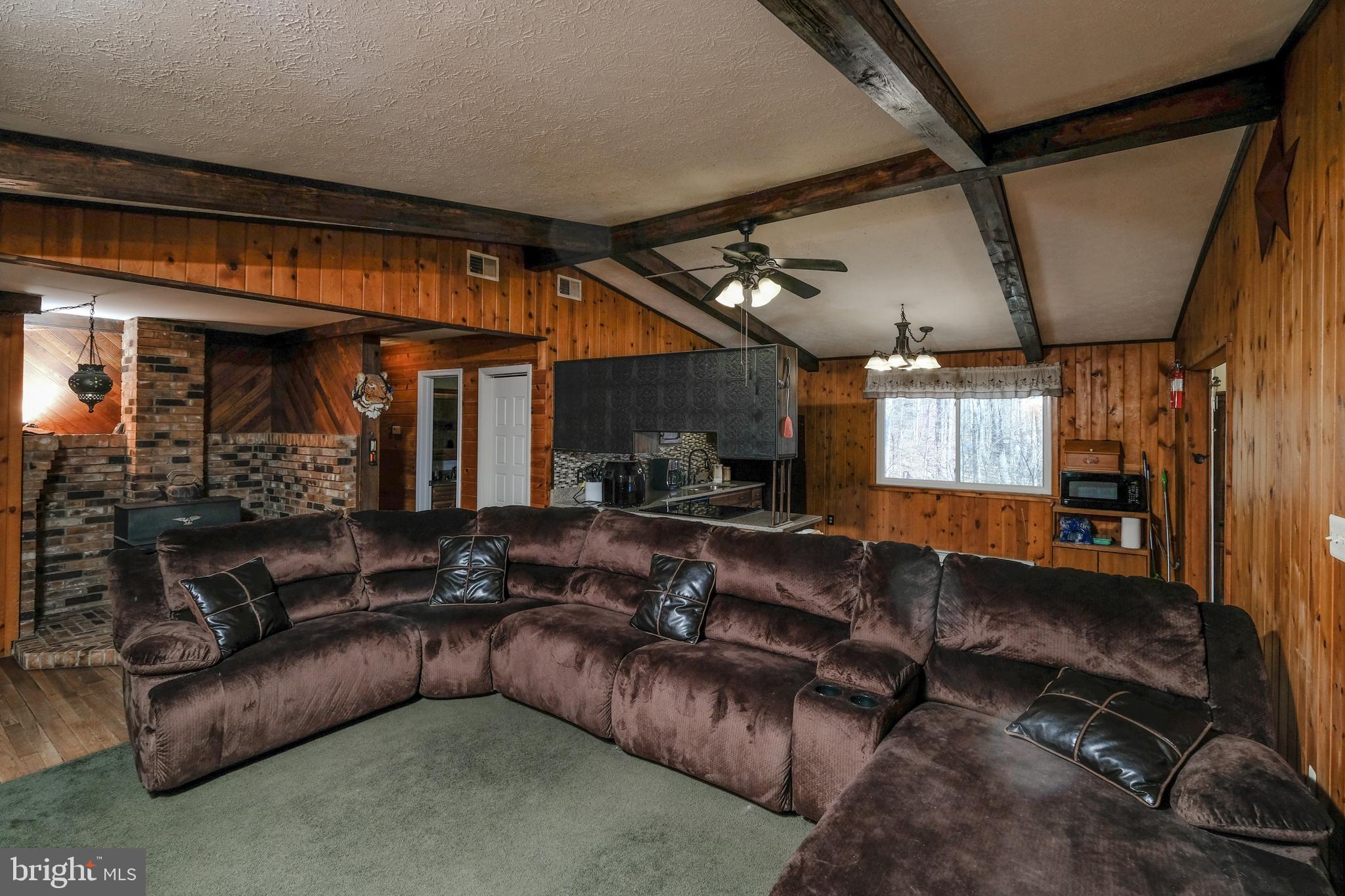 HAPPY VALLEY RETREAT - Residential