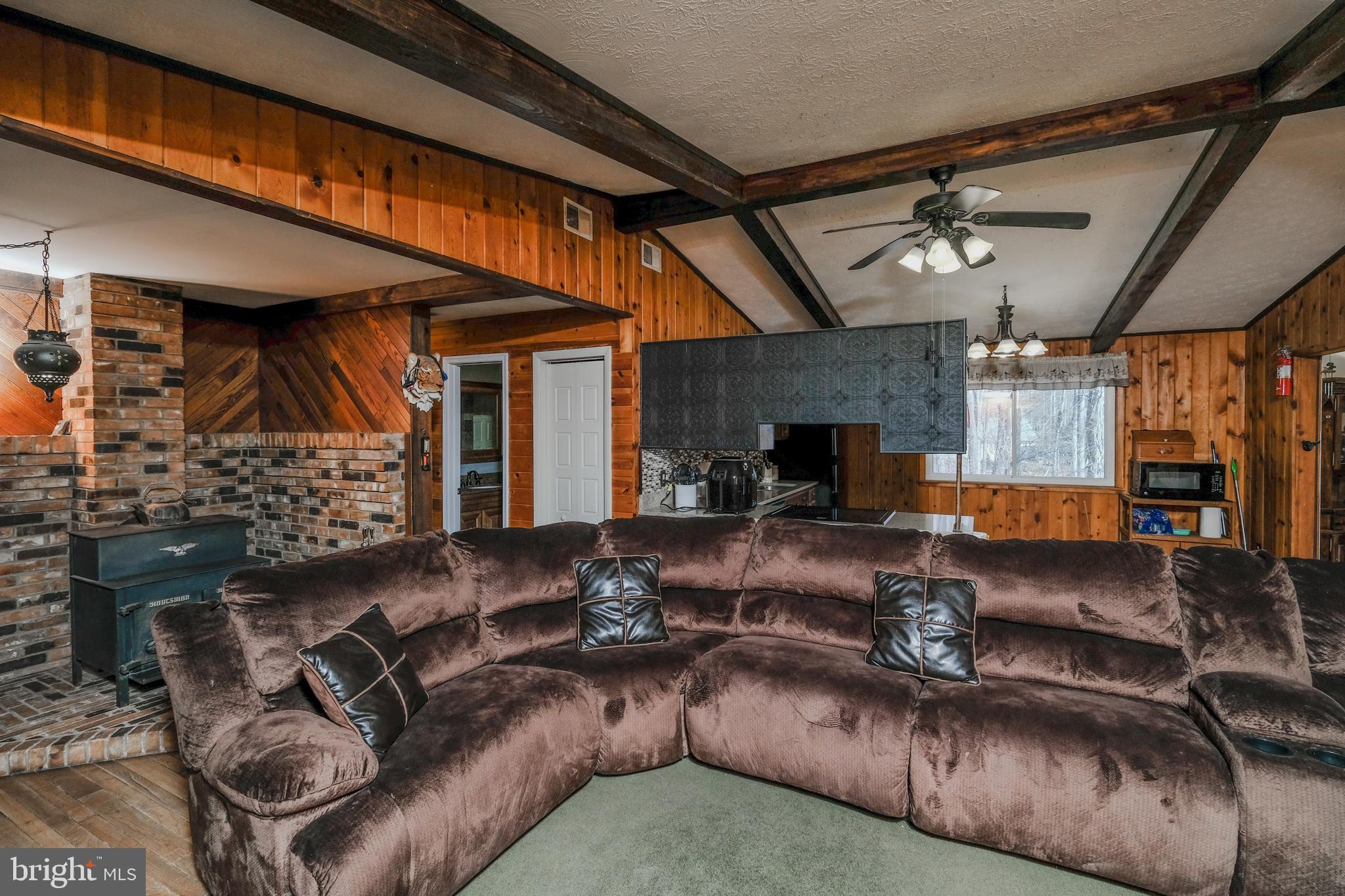 HAPPY VALLEY RETREAT - Residential