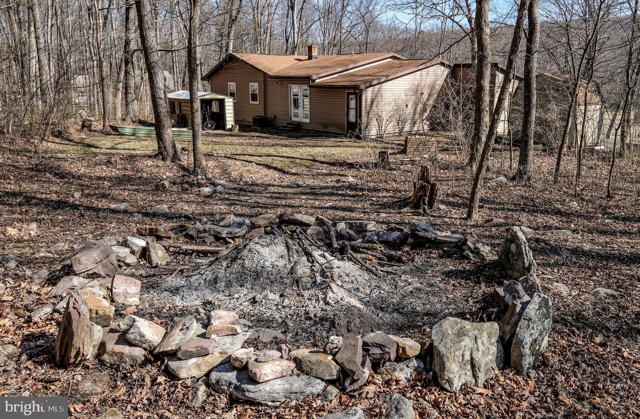 HAPPY VALLEY RETREAT - Residential