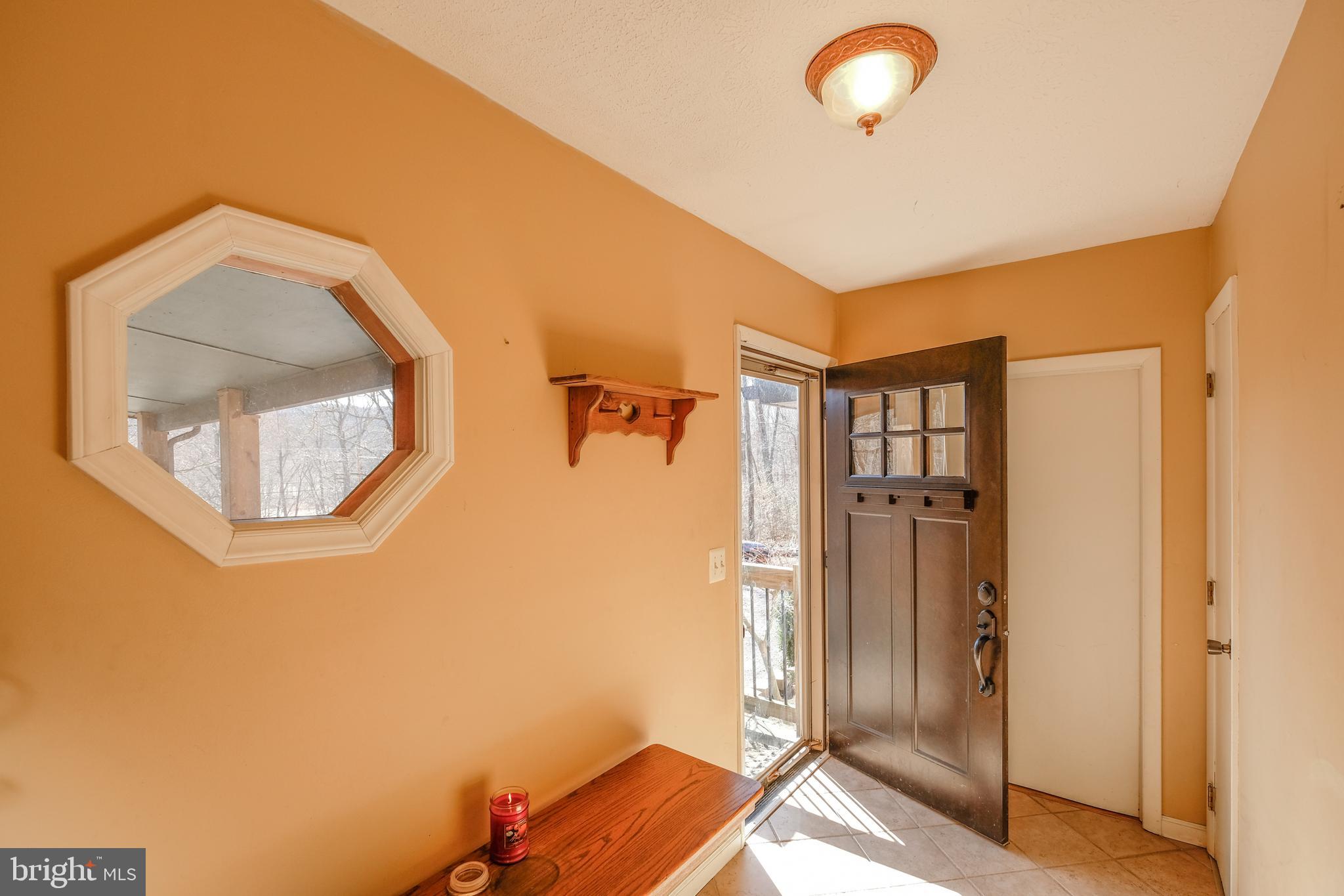 HAPPY VALLEY RETREAT - Residential