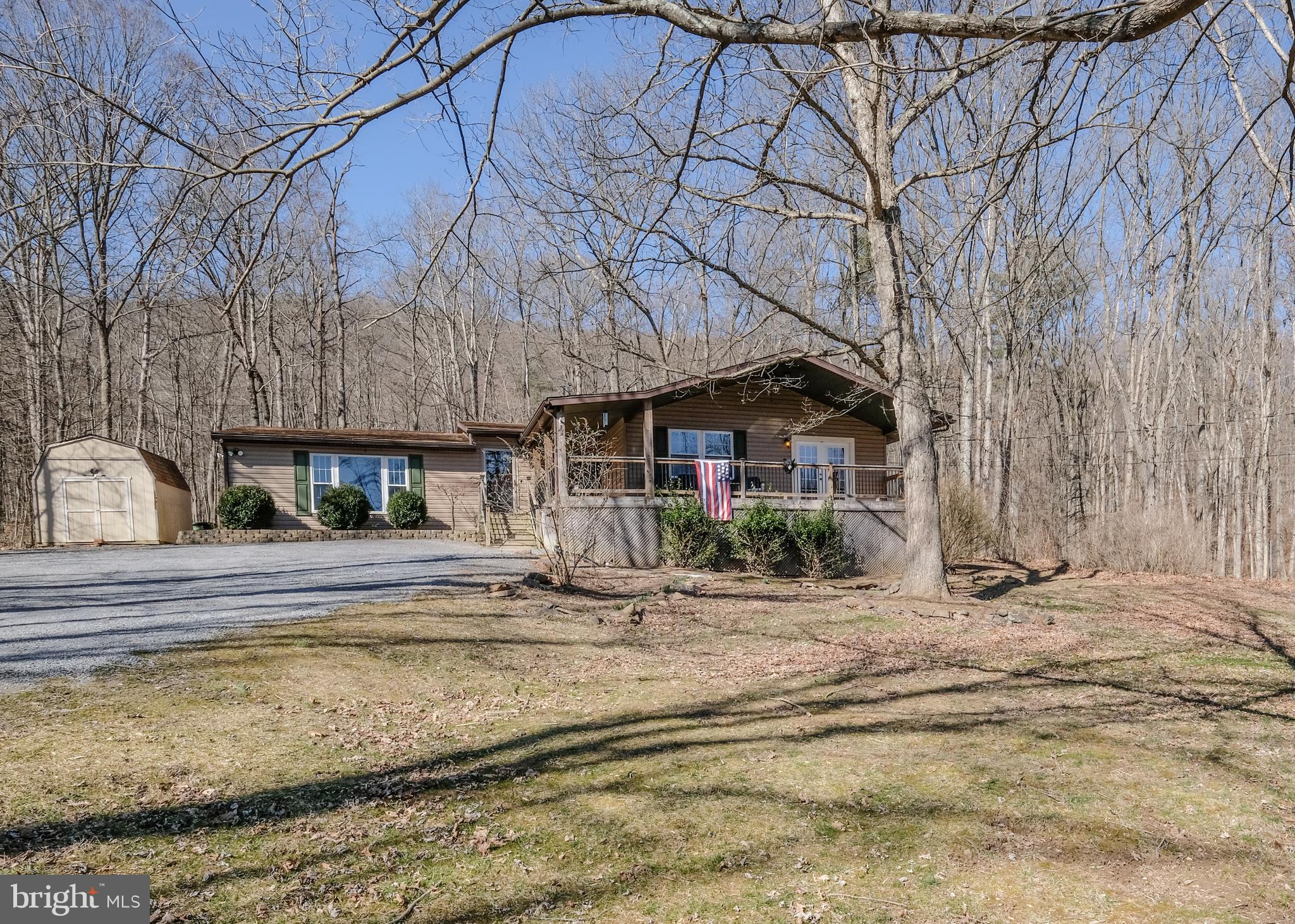 HAPPY VALLEY RETREAT - Residential