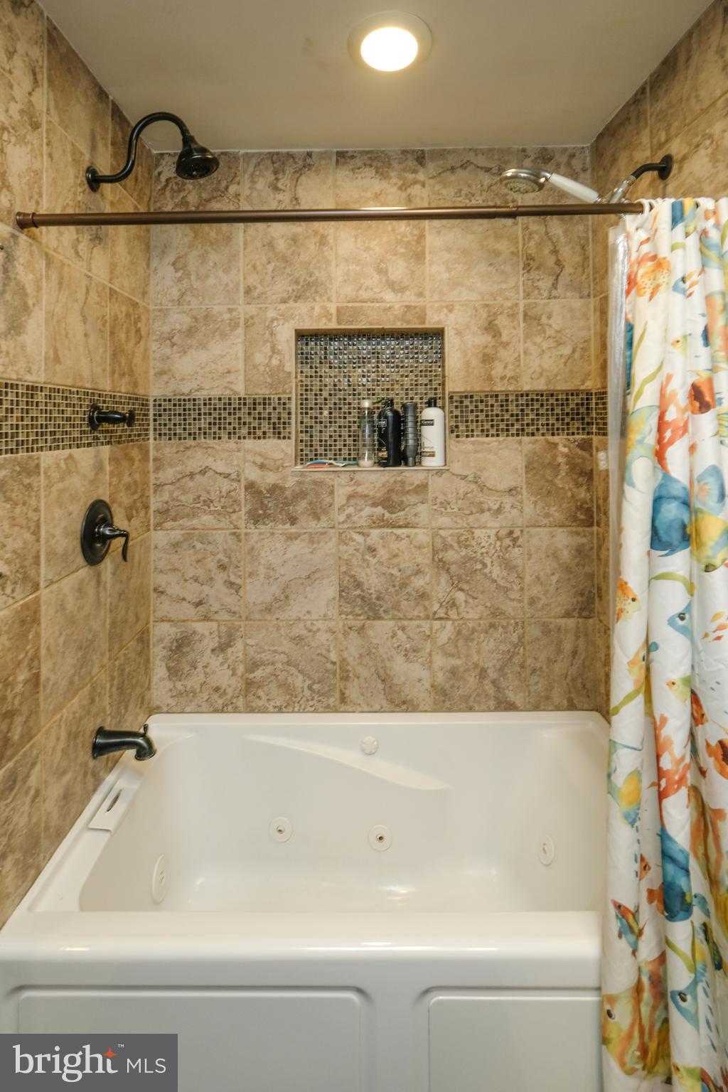 HAPPY VALLEY RETREAT - Residential