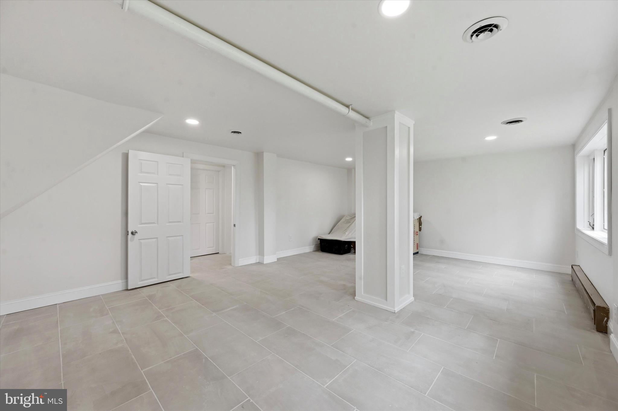 ANSELMA - Residential