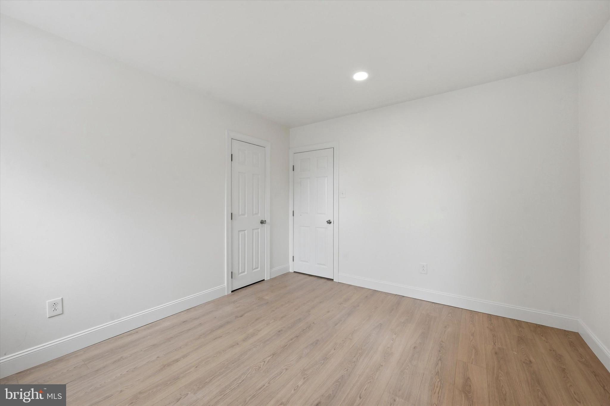 ANSELMA - Residential