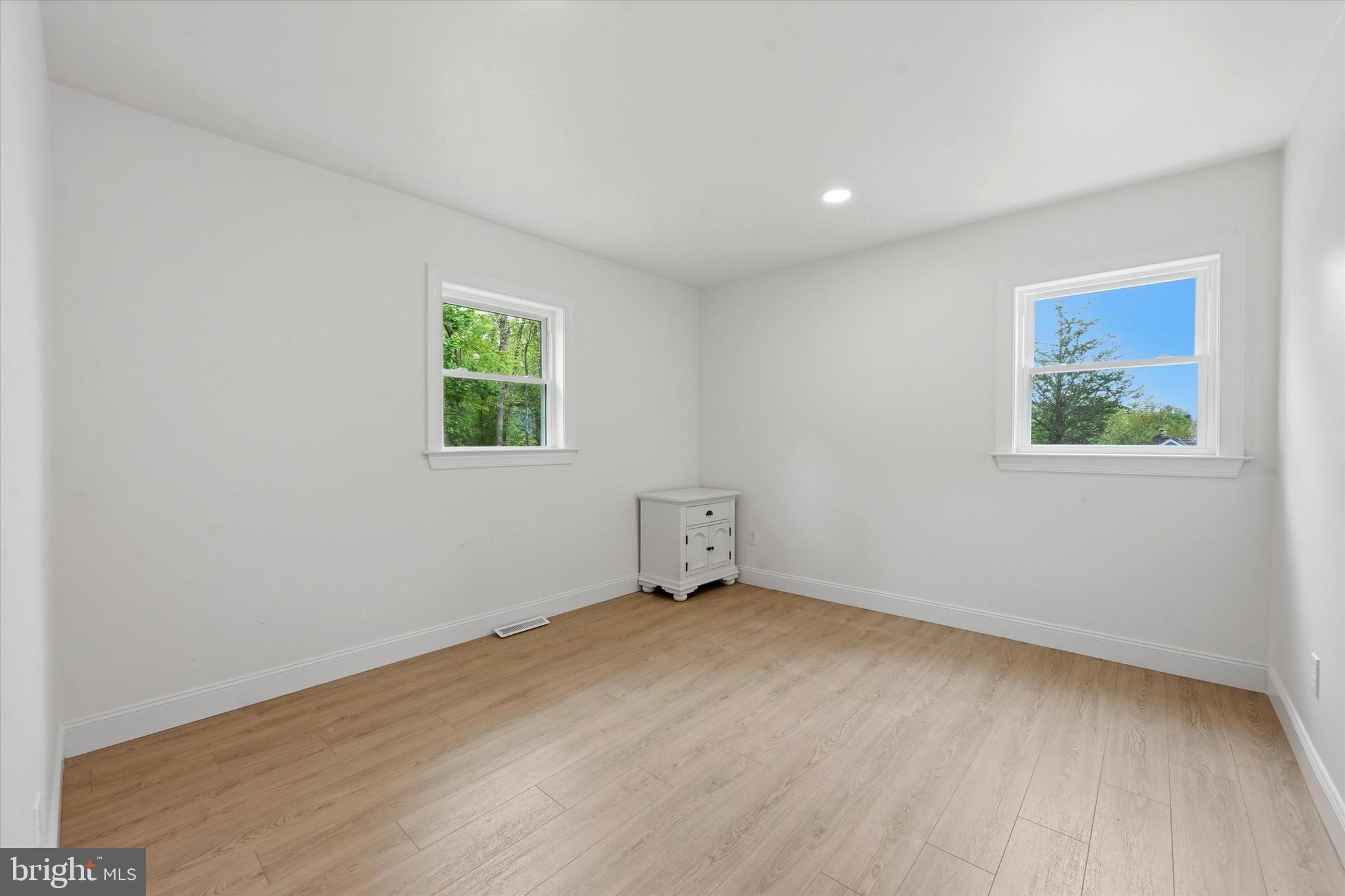 ANSELMA - Residential