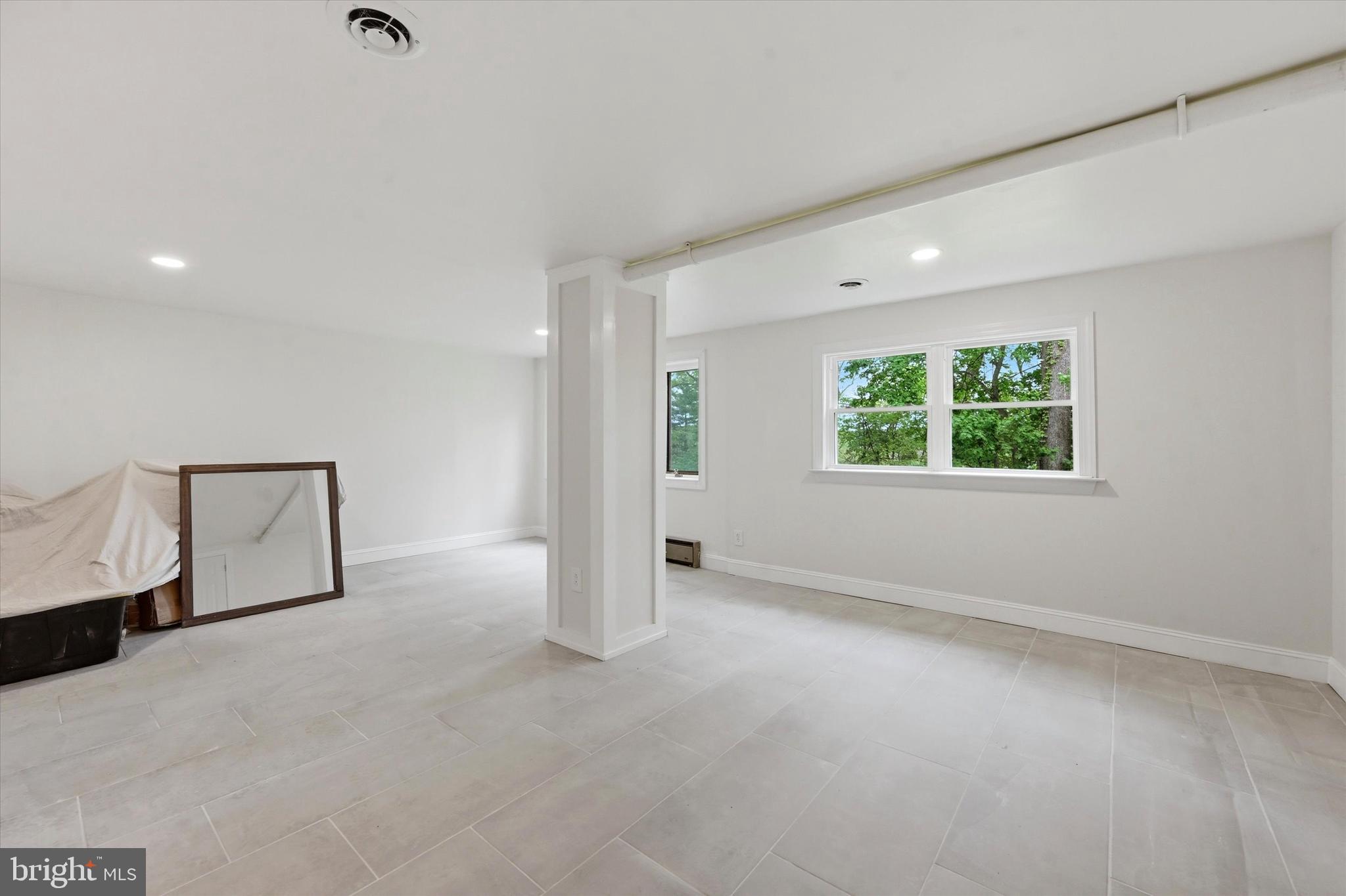 ANSELMA - Residential