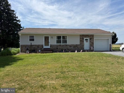 Homes For Sale - 890 Richard Dr<br/> LEBANON, PA 17046