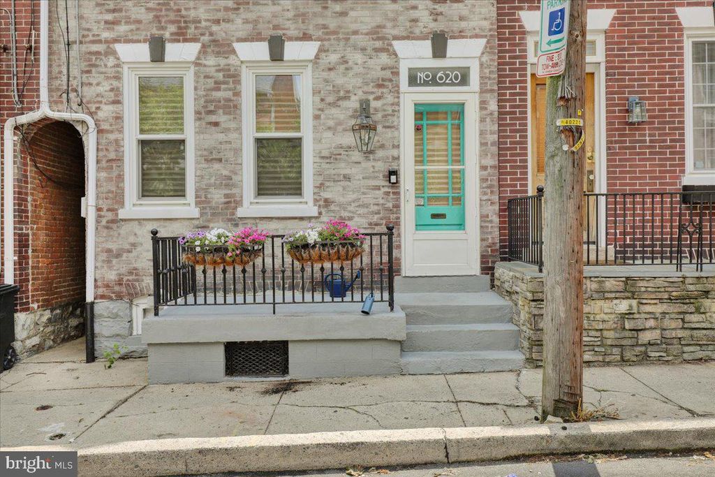 Photo of 620 Saint Joseph Street, Lancaster, PA 17603 (MLS # PALA2053446)