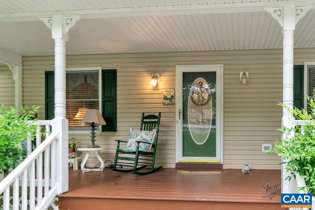 LAKE MONTICELLO - Residential